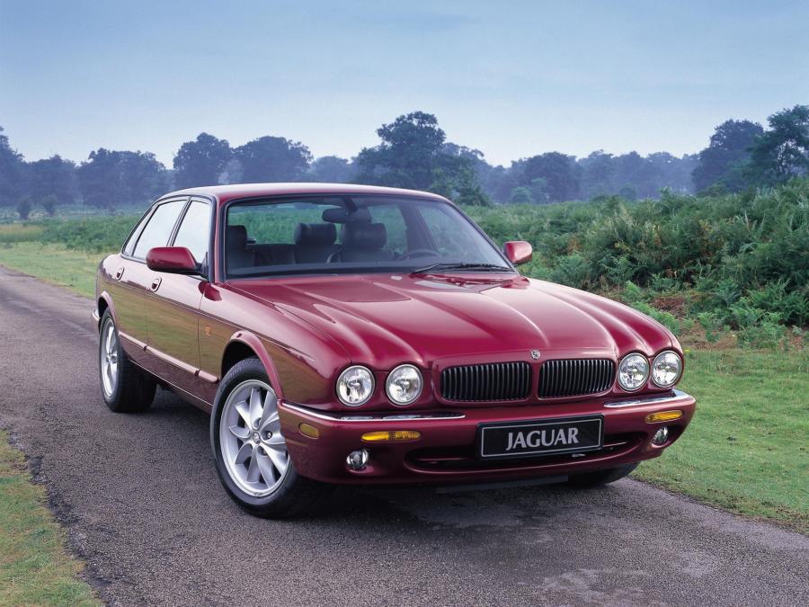  Jaguar XJ Sport 1997 года  (фото 16 из 18)